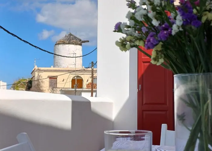 Serene 3br Hideaway In Naxos! *