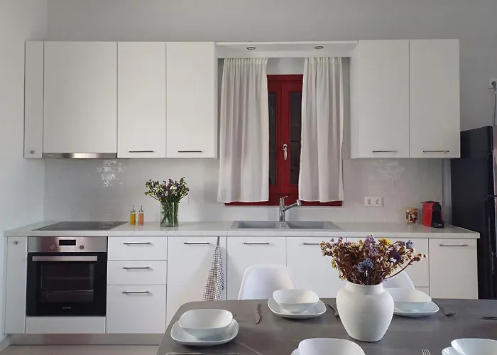 Serene 3br Hideaway In Naxos! *